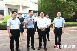 中国香港行没上场！梅西球迷：第一次见梅西瘪嘴，他一定也很难受吧